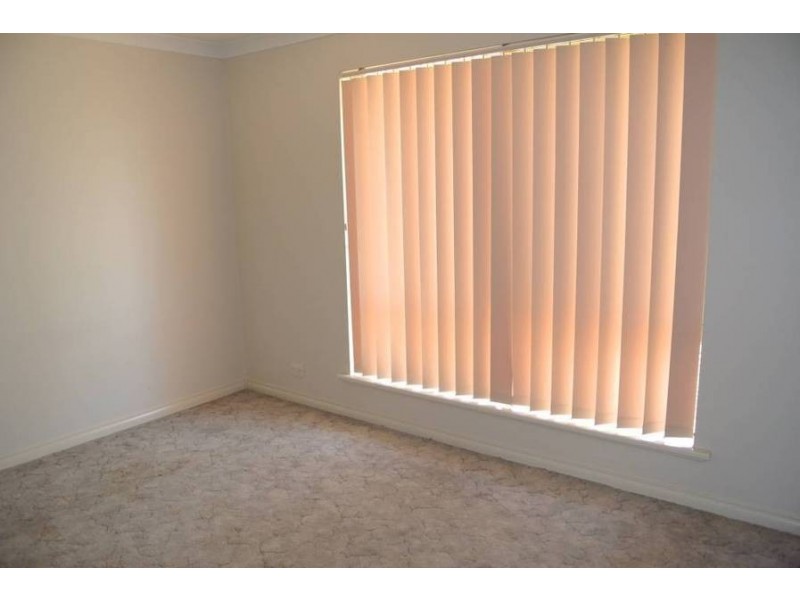 28 Killington Cres, Boulder WA 6432