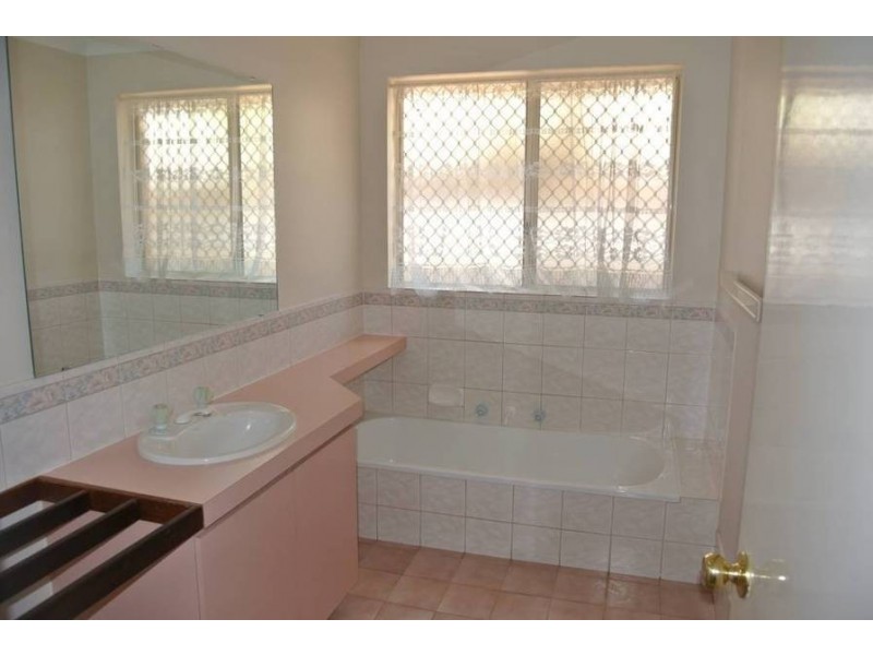 28 Killington Cres, Boulder WA 6432