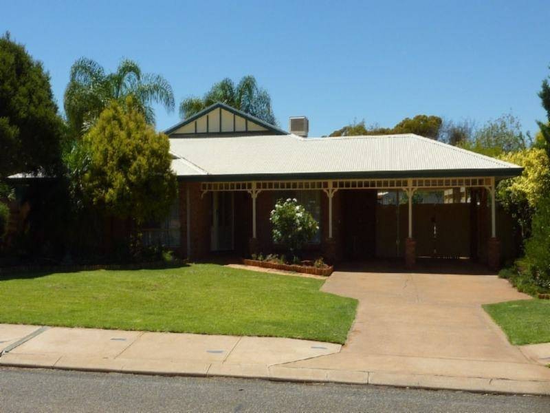 15 Goongarri Way, Hannans WA 6430