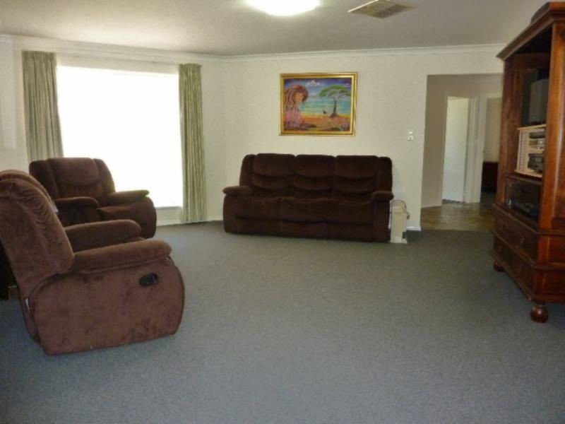 15 Goongarri Way, Hannans WA 6430