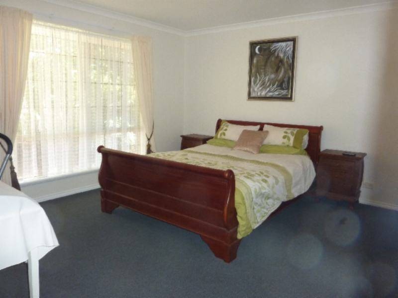 15 Goongarri Way, Hannans WA 6430