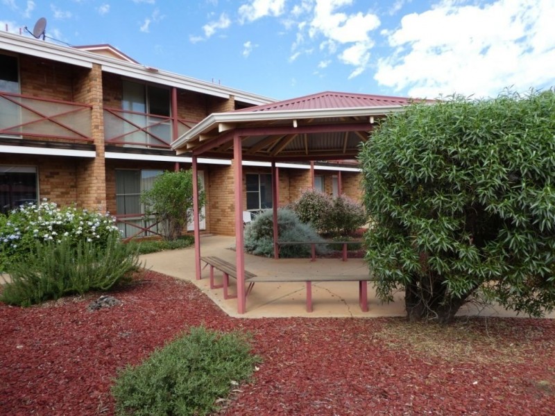 8/32 Shotover Place, South Kalgoorlie WA 6430