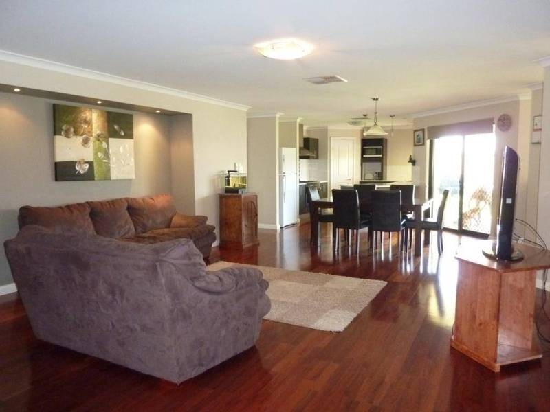 14 Vitali Cres, Somerville WA 6430