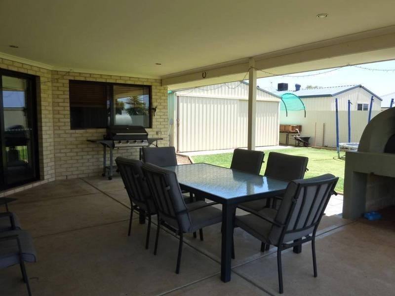 14 Vitali Cres, Somerville WA 6430