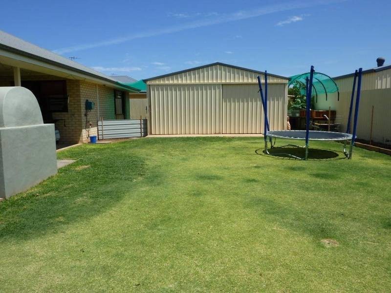 14 Vitali Cres, Somerville WA 6430