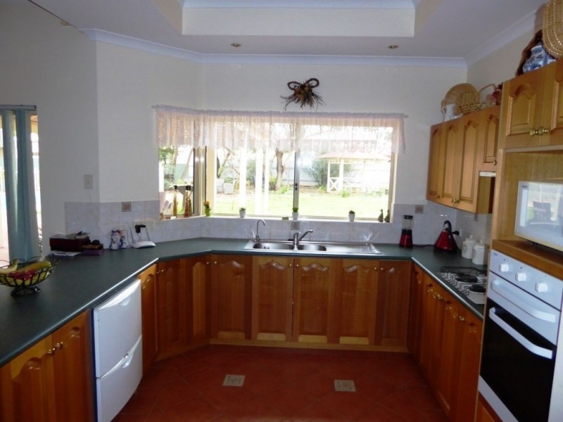 7 Jordan Street, Broadwood WA 6430
