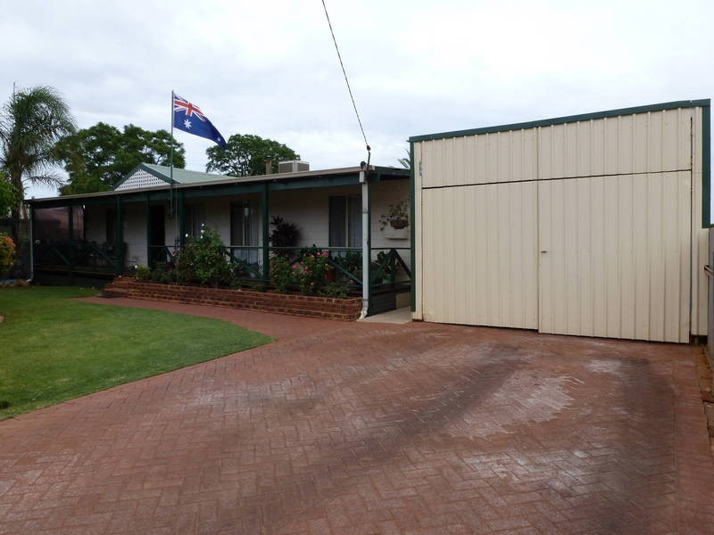 68 Lionel St, Boulder WA 6432