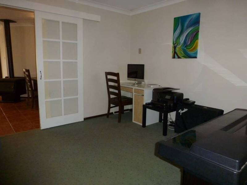 8 Kyle Place, Hannans WA 6430