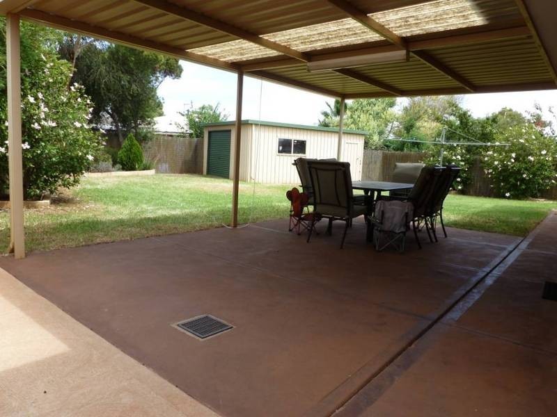 8 Kyle Place, Hannans WA 6430