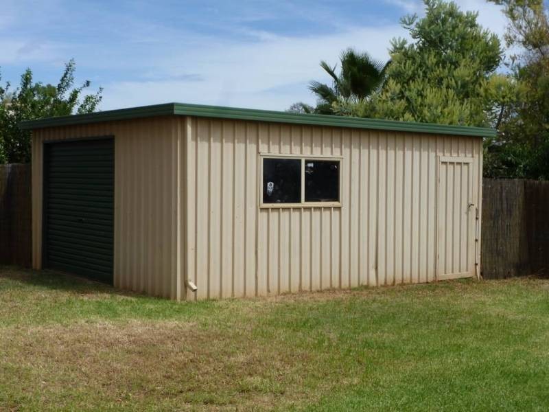 8 Kyle Place, Hannans WA 6430