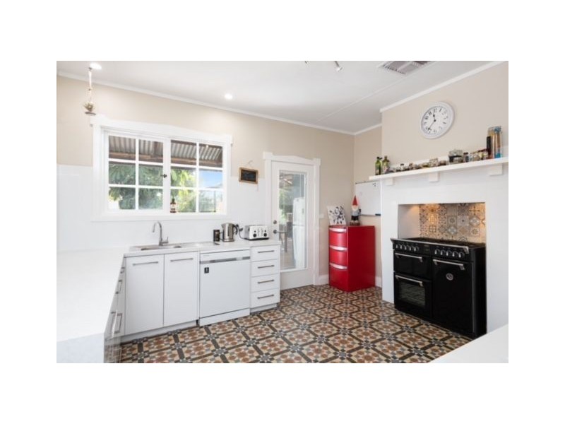 86 Lyall Street, Lamington WA 6430