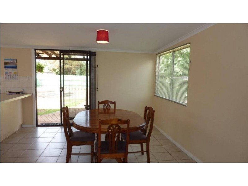 86 Dwyer St, Boulder WA 6432