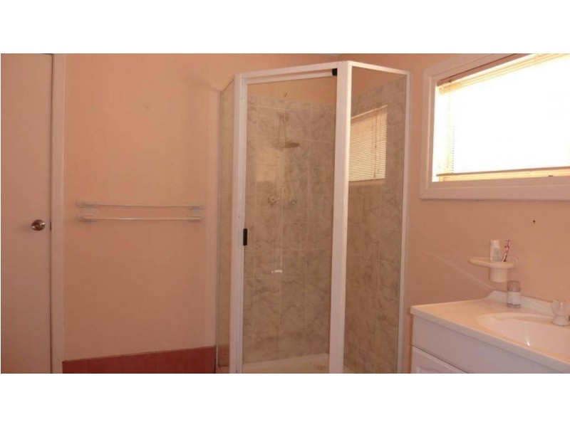 86 Dwyer St, Boulder WA 6432