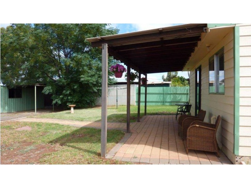 86 Dwyer St, Boulder WA 6432