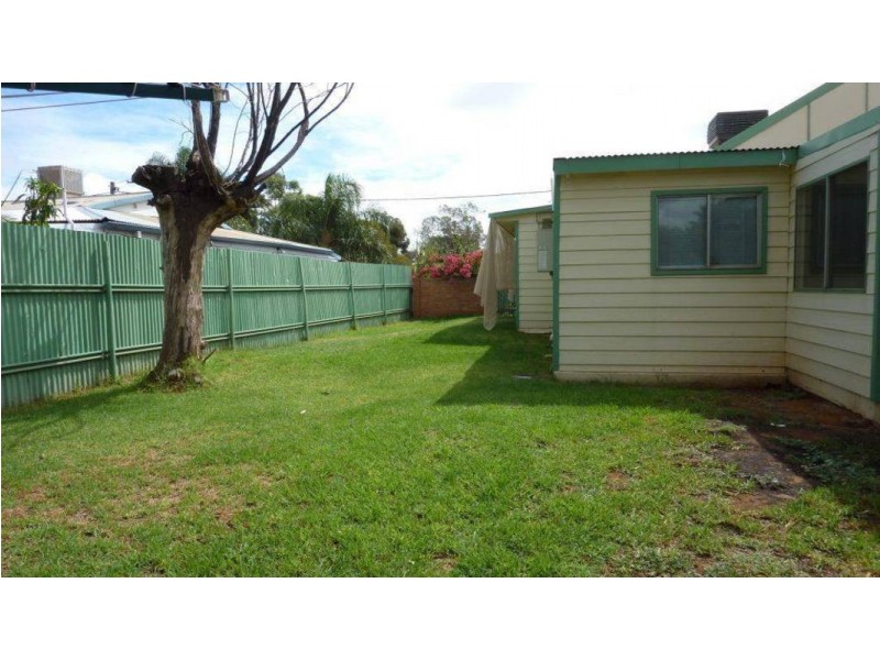 86 Dwyer St, Boulder WA 6432