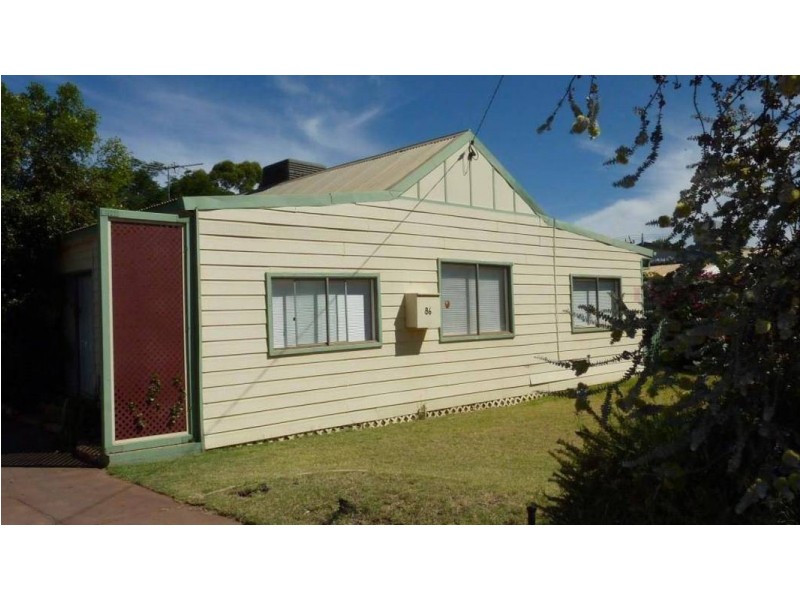 86 Dwyer St, Boulder WA 6432