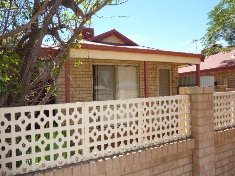 1/126 Cheetham St, Kalgoorlie WA 6430