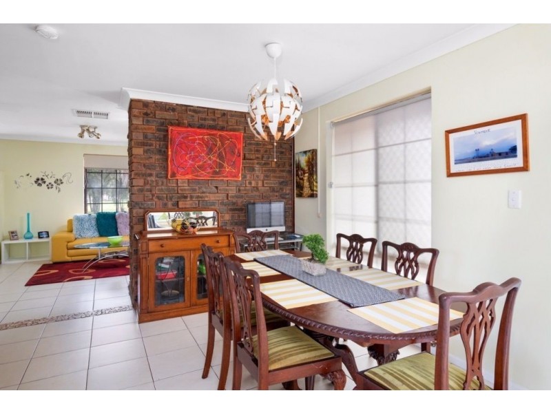 15 Bennetts Place, Hannans WA 6430