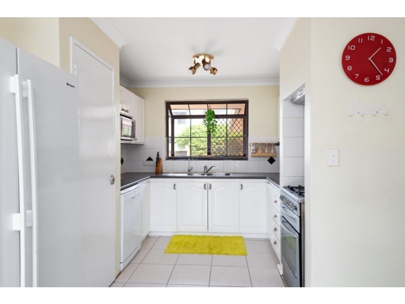 15 Bennetts Place, Hannans WA 6430