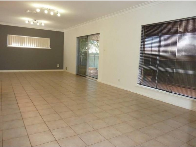 3/37 Oberthur St, Kalgoorlie WA 6430