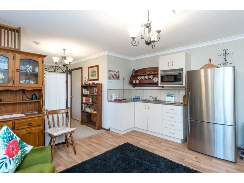 33 Salisbury Road, South Kalgoorlie WA 6430