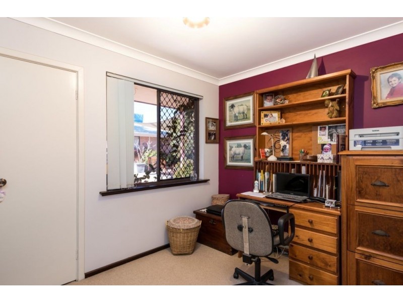 33 Salisbury Road, South Kalgoorlie WA 6430
