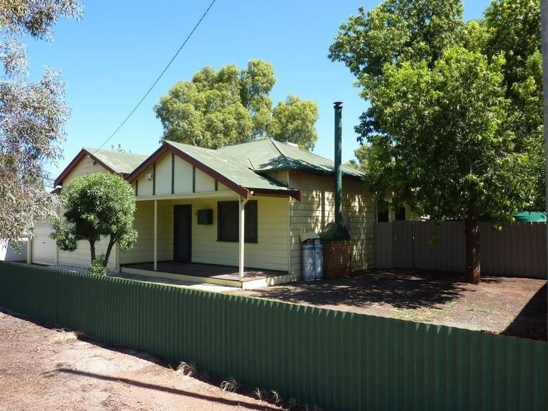 24 Whitlock Street, Kalgoorlie WA 6430