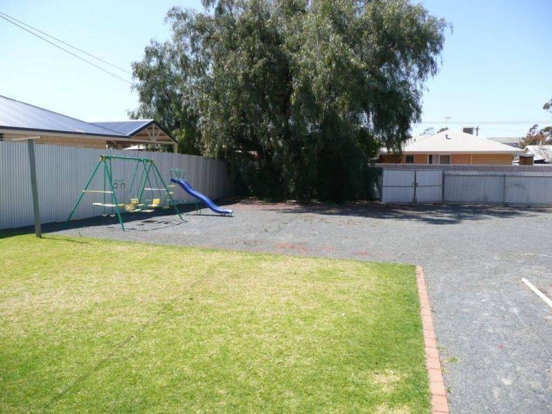 15 Lewis St Lamington, Kalgoorlie WA 6430