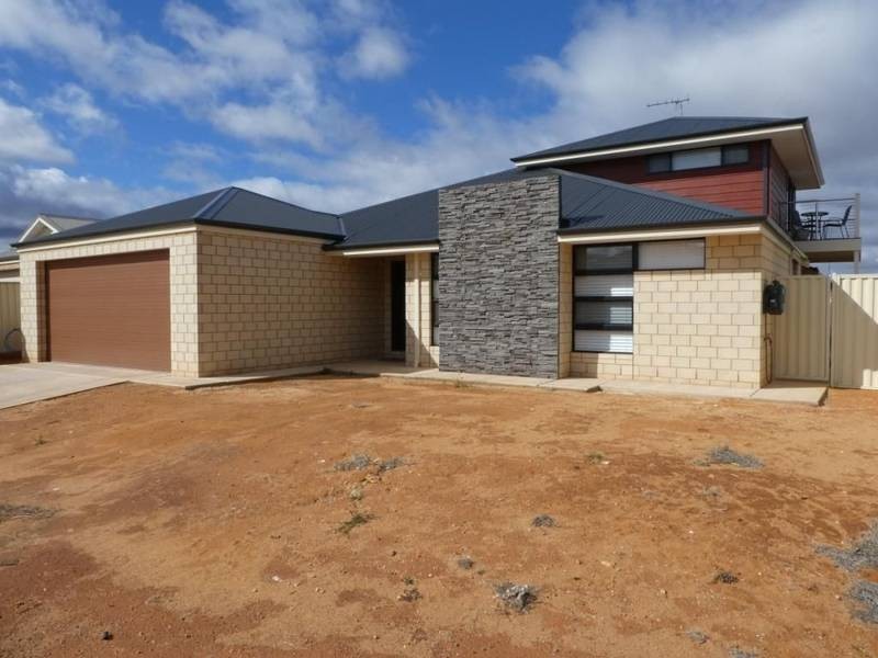 4 Pira Avenue, Karlkurla WA 6430