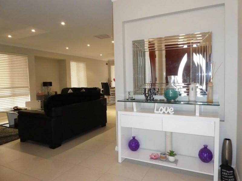 4 Pira Avenue, Karlkurla WA 6430