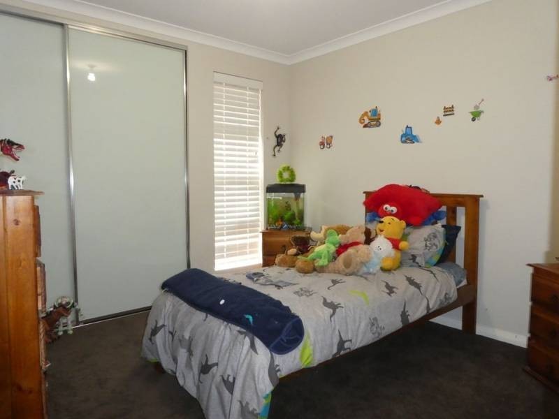 4 Pira Avenue, Karlkurla WA 6430