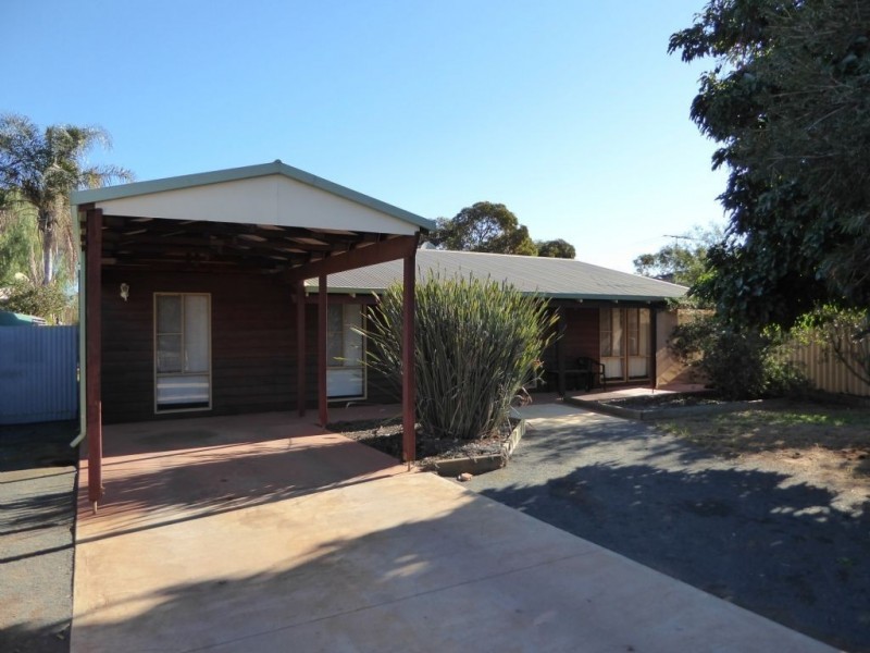4 Wychitella Place, South Kalgoorlie WA 6430