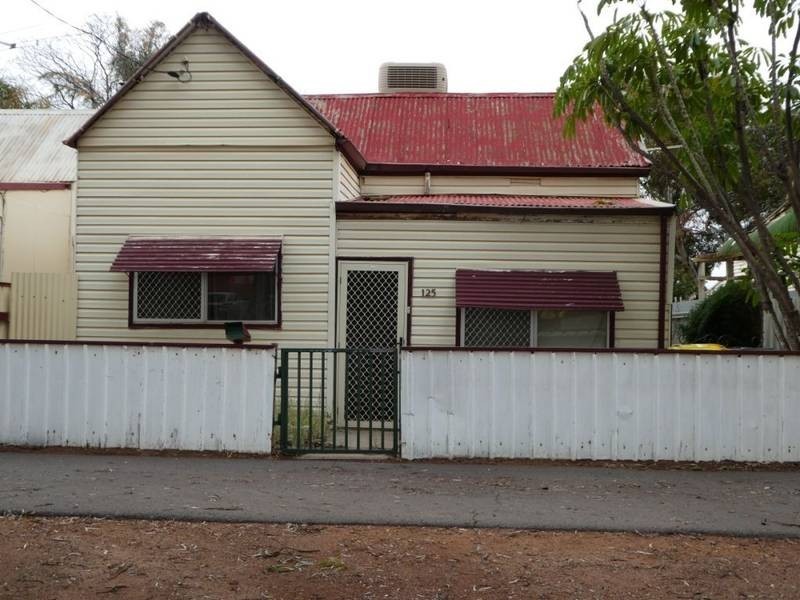 125  Dugan St, Kalgoorlie WA 6430