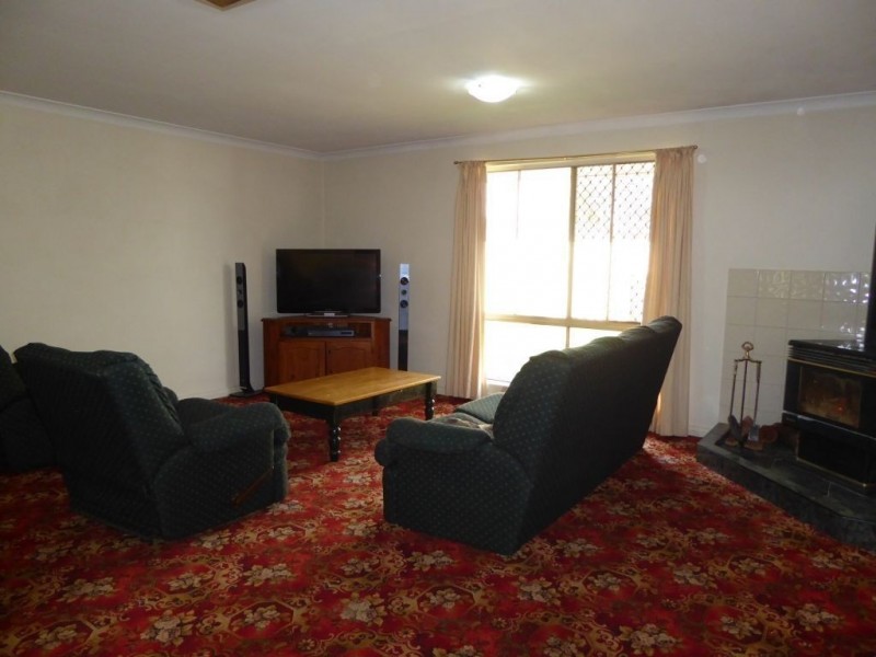 10 Keegan Street, Boulder WA 6432