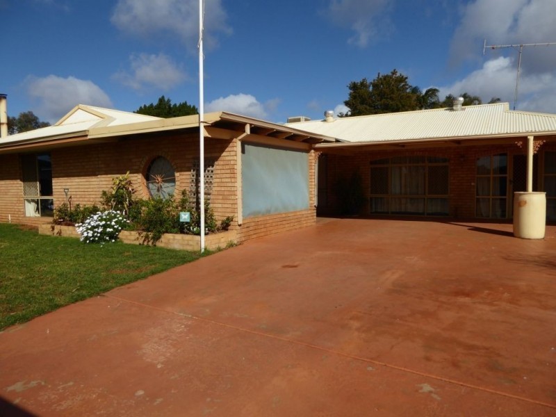 10 Keegan Street, Boulder WA 6432