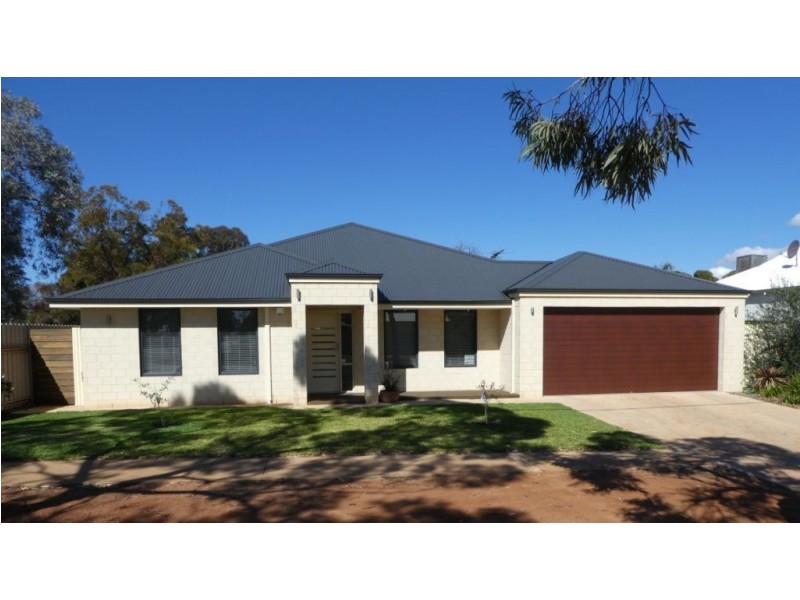 97a  Lyall St Lamington, Kalgoorlie WA 6430