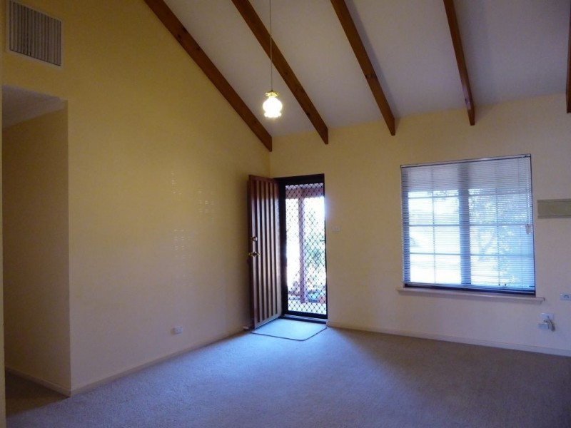 2/1 Kyle Place Hannans, Kalgoorlie WA 6430