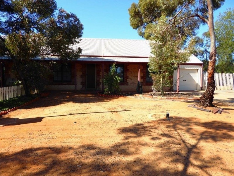 2/1 Kyle Place Hannans, Kalgoorlie WA 6430