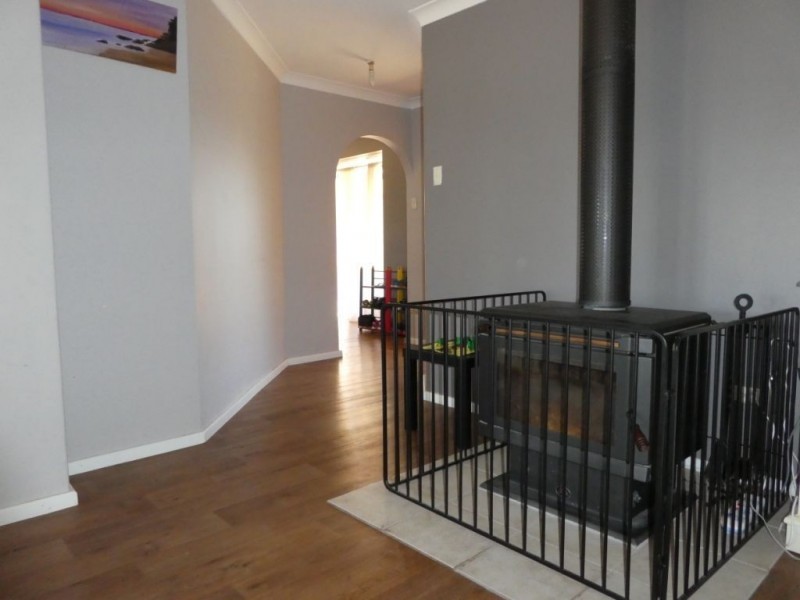 130 Davis Street, Victory Heights WA 6432