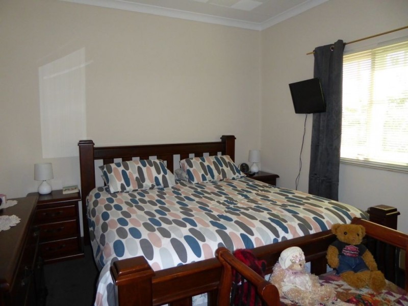 10 North Terrace, Boulder WA 6432