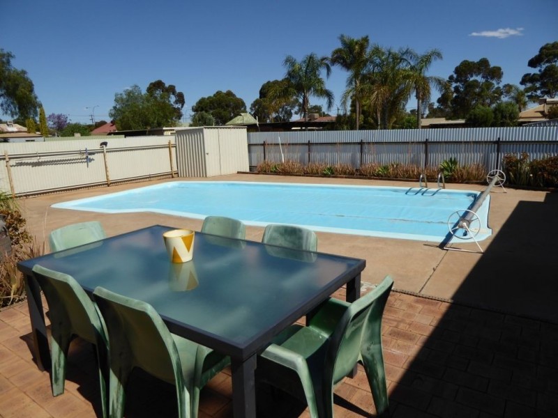 10 North Terrace, Boulder WA 6432