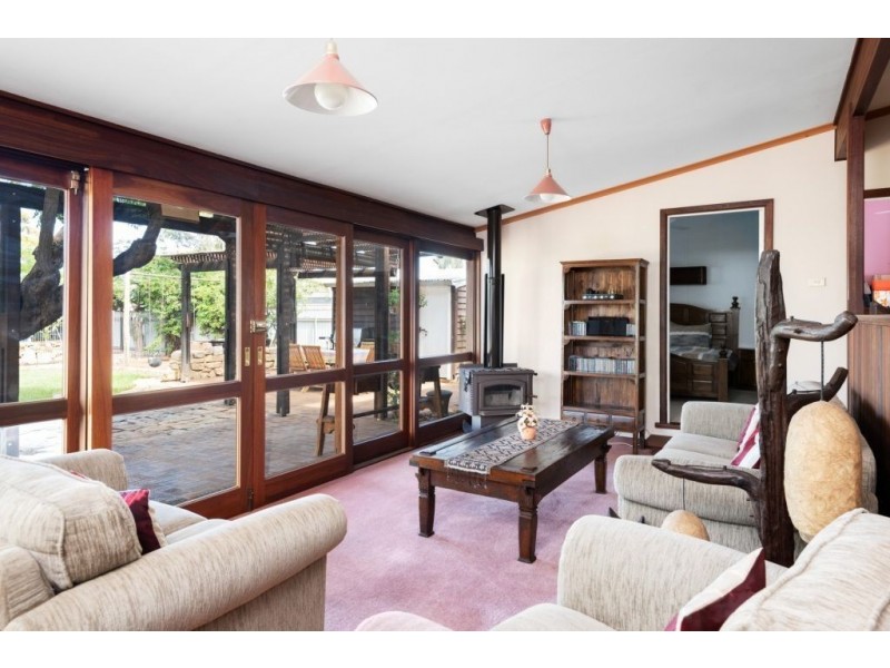 85 Ward Street, Lamington WA 6430