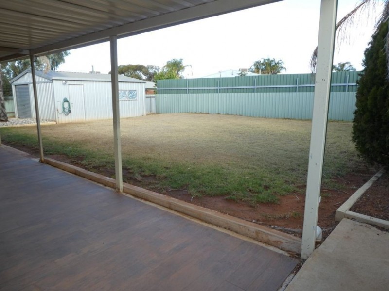 35 Bracklemann Drive, Boulder WA 6432