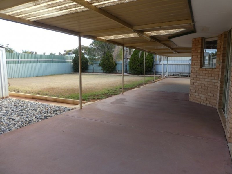 35 Bracklemann Drive, Boulder WA 6432