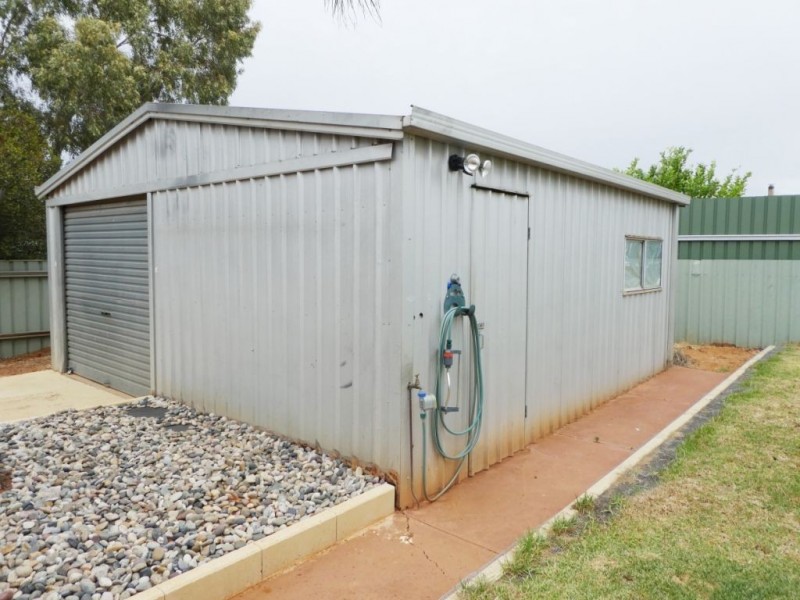 35 Bracklemann Drive, Boulder WA 6432