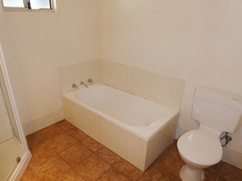 96 Campbell Street, Lamington WA 6430