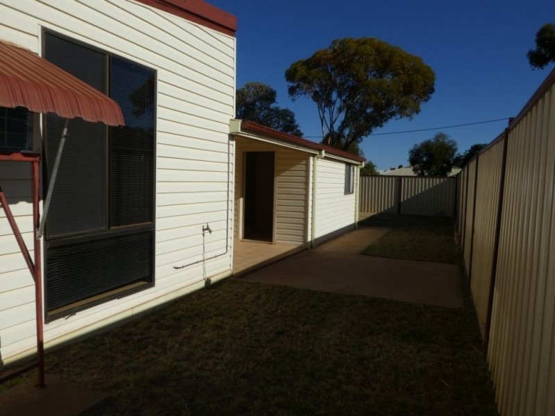 96 Campbell Street, Lamington WA 6430