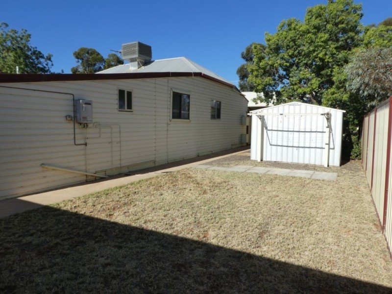 96 Campbell Street, Lamington WA 6430