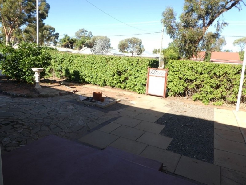 96 Campbell Street, Lamington WA 6430