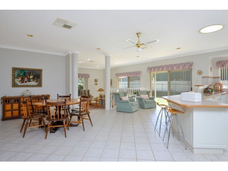 21 Heston Court, Somerville WA 6430